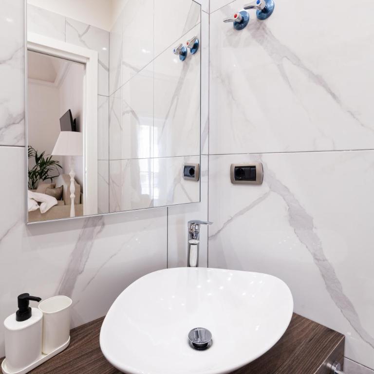 Pompei Plaza - Junior Suite con Balcone - 13