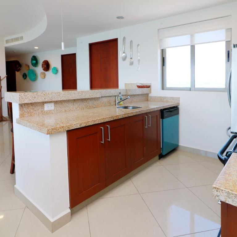 GAVIAS GRAND MAZATLAN APT. 1415 - Three-Bedroom Apartment - 11