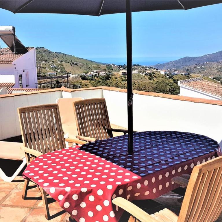 Competa Suites - Estudio Deluxe con cama grande - 32