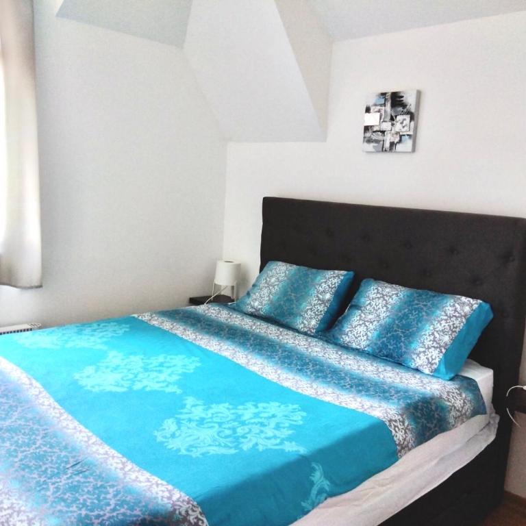 Apartment C10 Dvori - Apartment with Balcony - 11