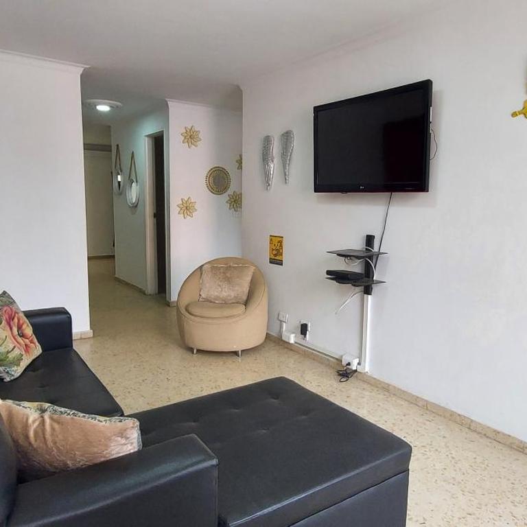 Amplio Apartamento en Los Colores - Apartamento - 1