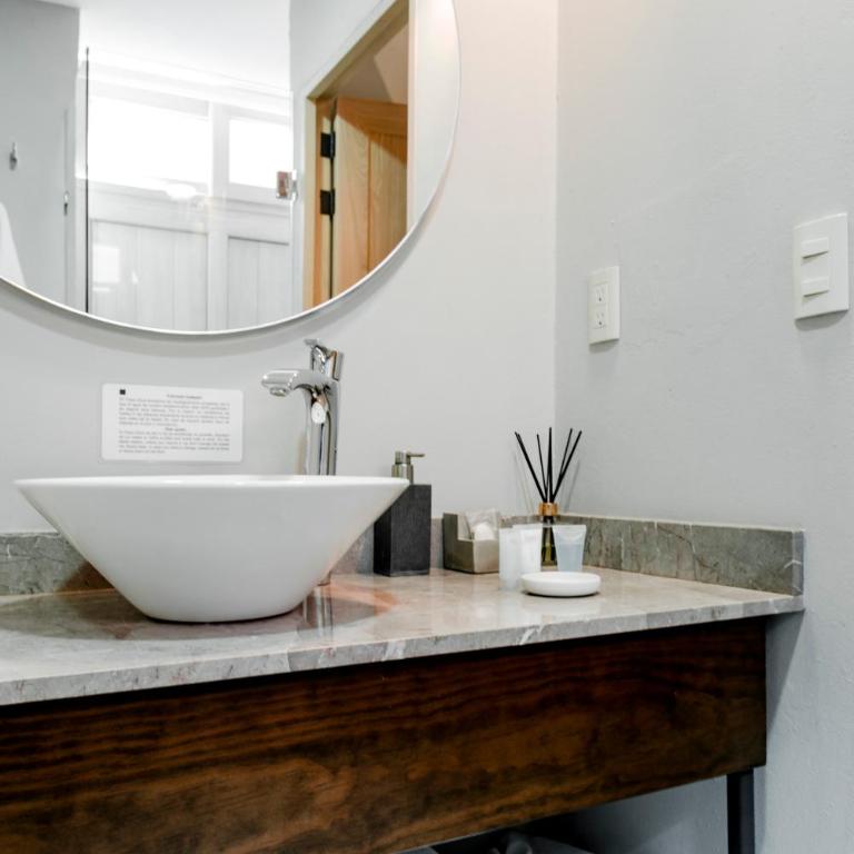 Hotel Casa Once - Queen Suite - 13