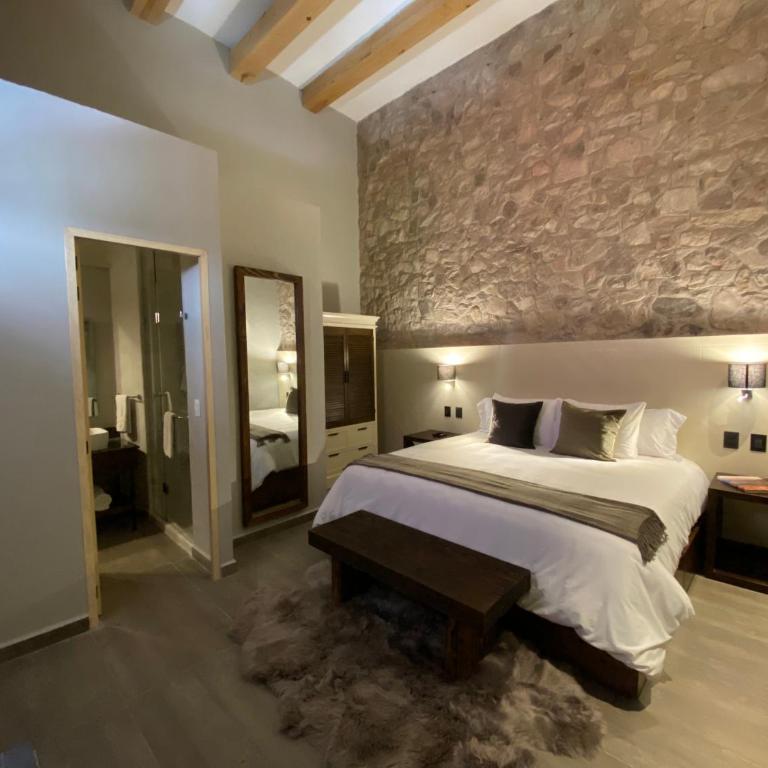 Hotel Casa Once - Queen Suite - 15