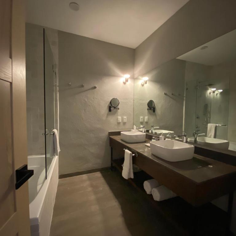 Hotel Casa Once - King Suite - 13