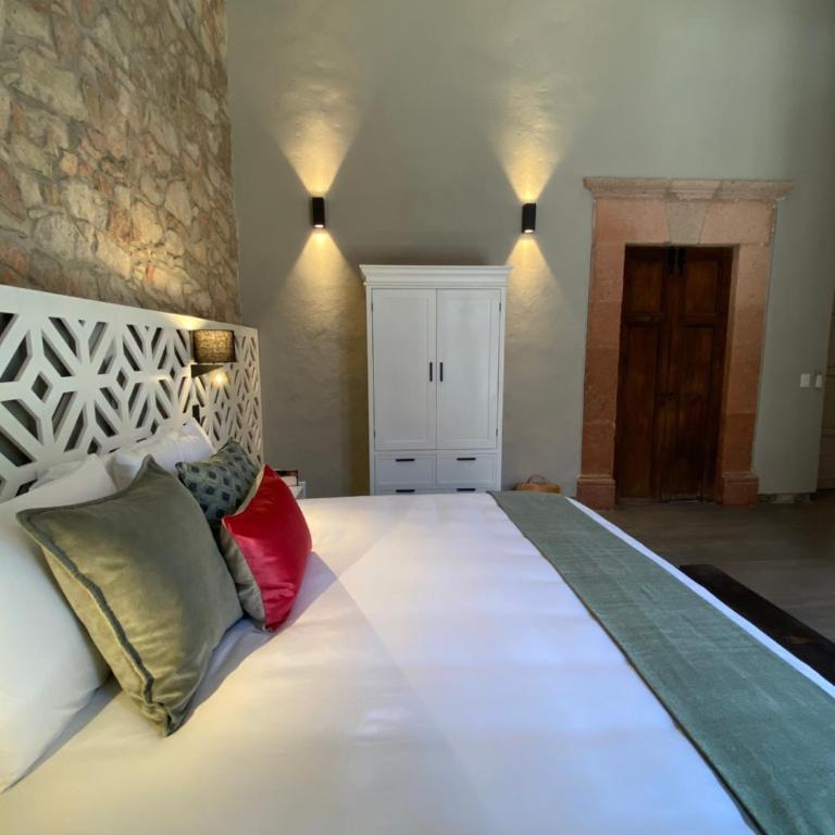 Hotel Casa Once - King Suite - 20