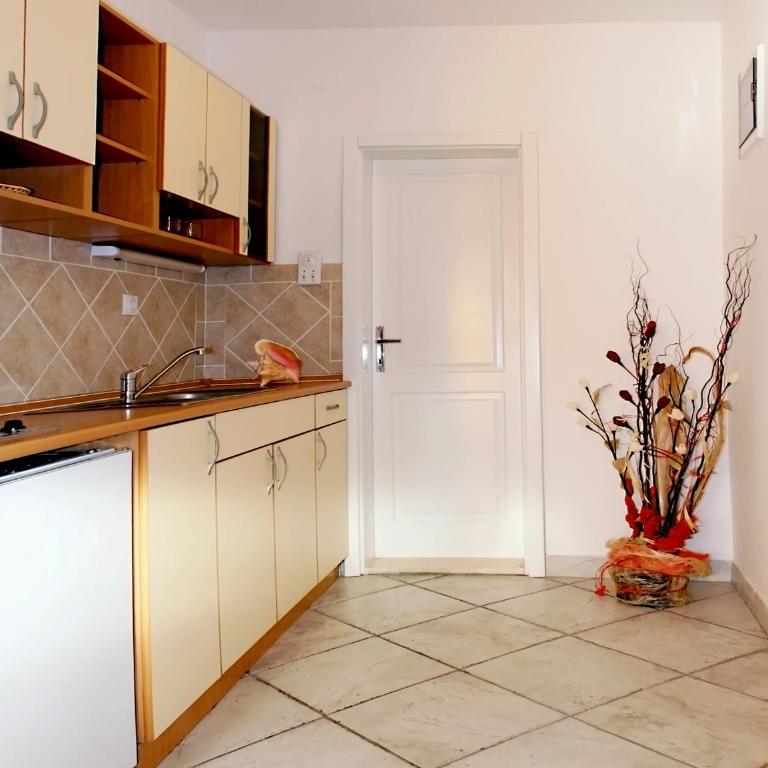 Apartments Villa Kukoljac - Apartment für 2-3 Personen mit Meerblick - 11