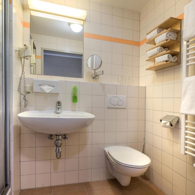 JUFA Hotel Altaussee - Doppelzimmer (Einzelnutzung) - 3