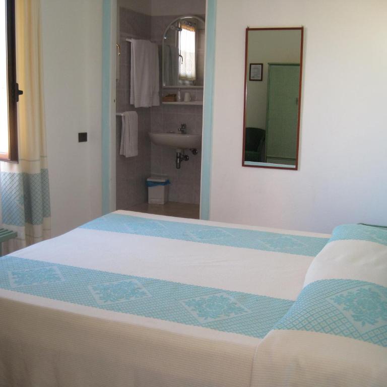 Hotel Moderno - Camera Basic Matrimoniale/Doppia con Letti Singoli - 3