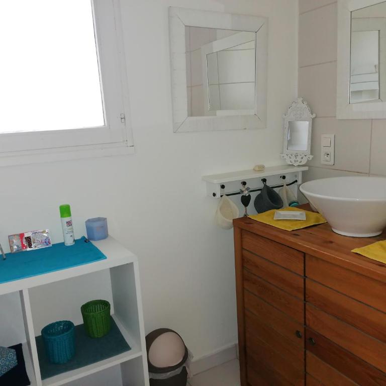 Notre campagne provençale - Chambre Double avec Salle de Bains Commune - 5