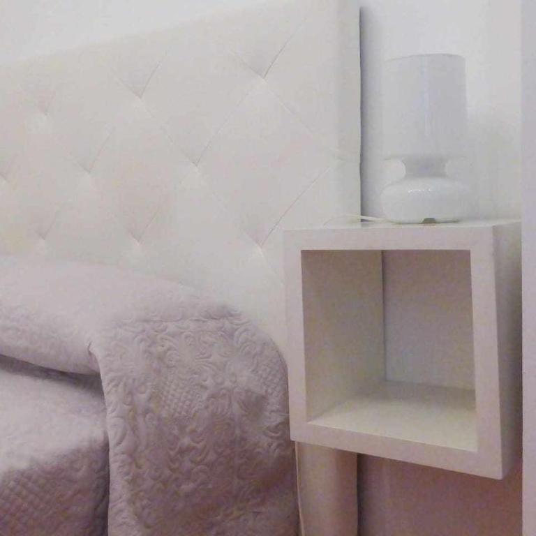 RyS Ourense Centro PARKING Gratis - Four-Bedroom Apartment with Balcony - 17