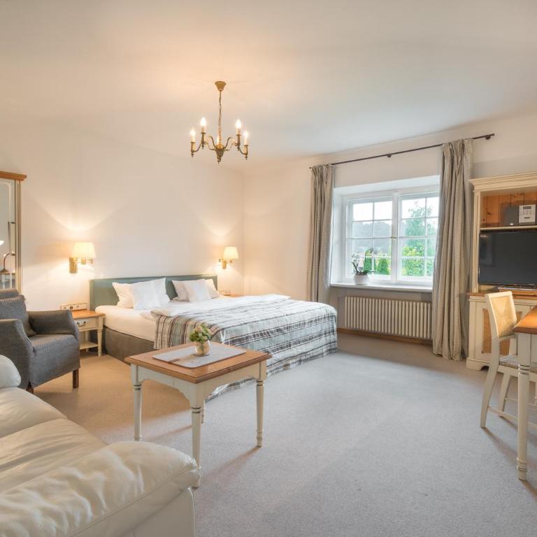 Geldernhaus Hotel garni - Doppelzimmer mit Gartenblick - 1