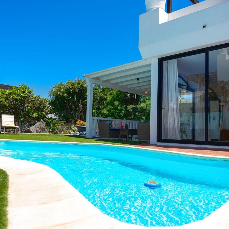 Villa Simba - Three-Bedroom House - 12