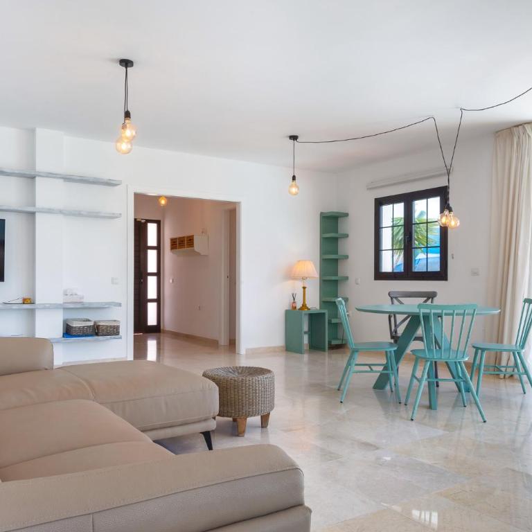 Villa Simba - Three-Bedroom House - 28
