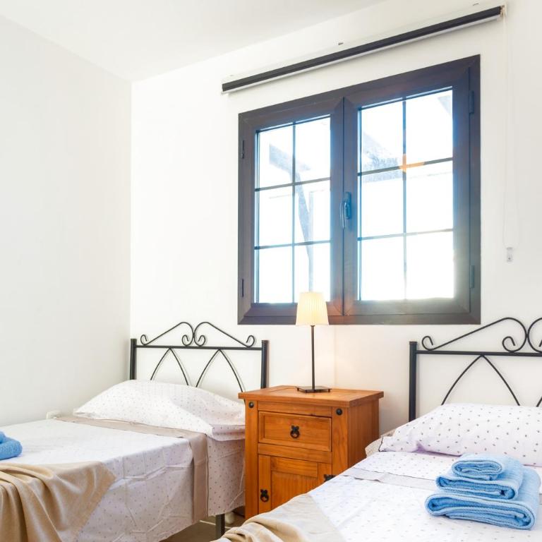 Villa Simba - Three-Bedroom House - 38