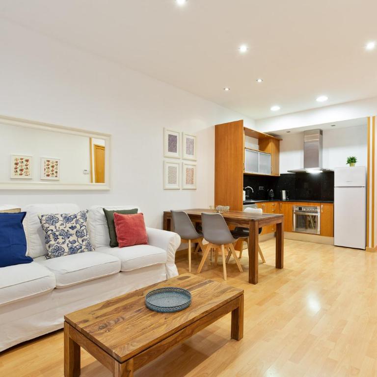 Stay U-nique Apartments Terrassa - Two-Bedroom Apartment - 1