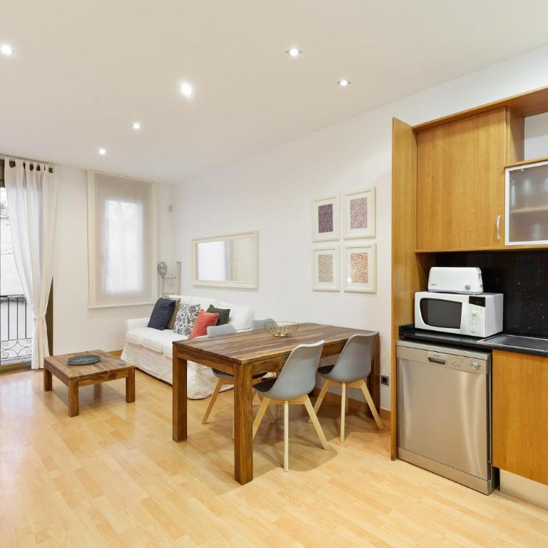 Stay U-nique Apartments Terrassa - Two-Bedroom Apartment - 2