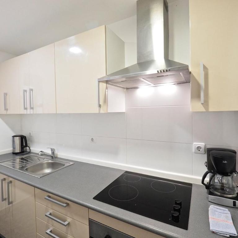 Stay U-nique Apartments Tapioles - Two-Bedroom Apartment - 11