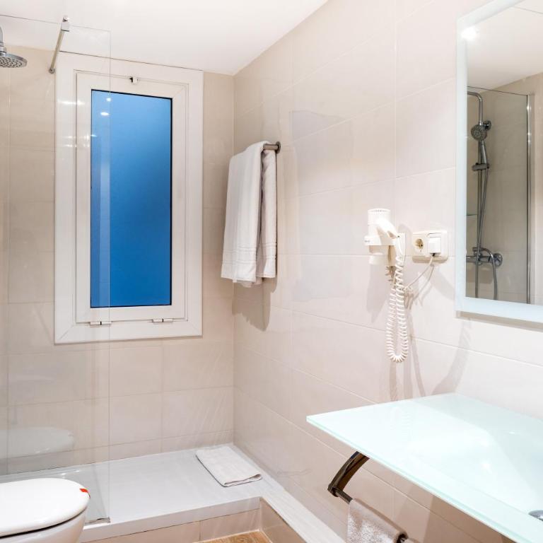 Casual Colours Barcelona by Casual Hoteles - Single Budget Room - 6