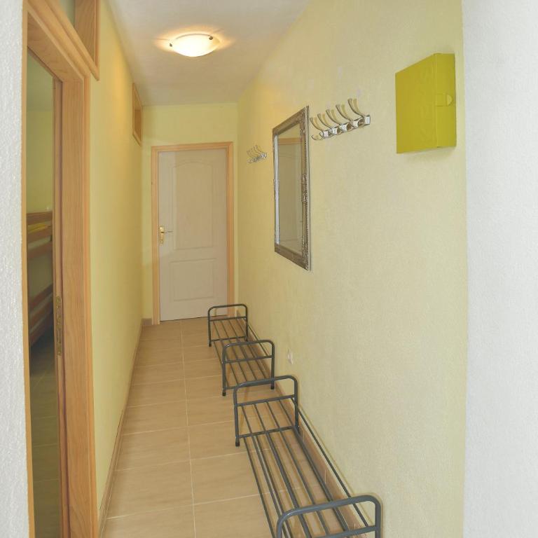 Hostel Bojo - Single Bed in 6-Bed Dormitory Room - 13