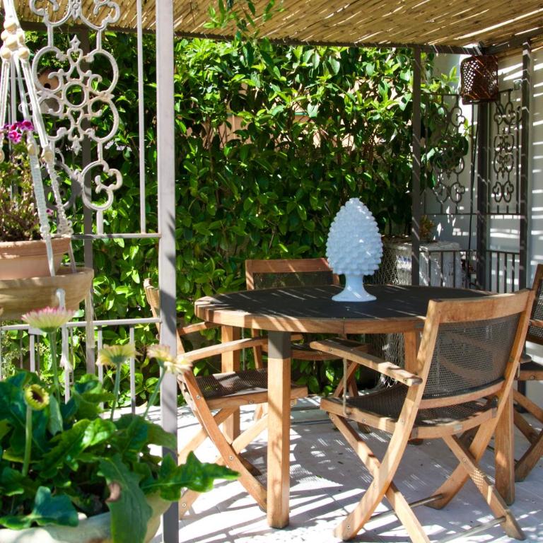 Villa Volli Three Rooms - Camera Deluxe con Vista Giardino - 19
