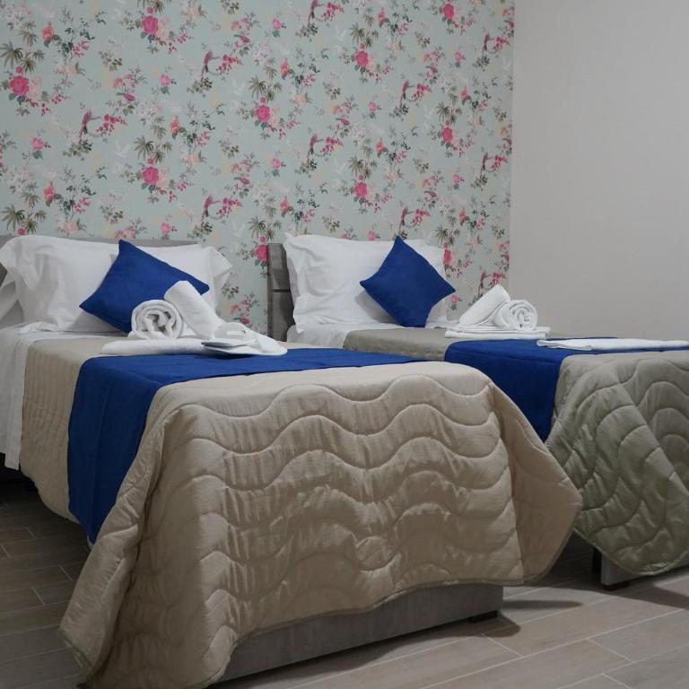 Frebi's Home - Bed & Breakfast - Camera Doppia con Letti Singoli - 5