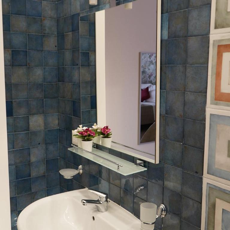 Frebi's Home - Bed & Breakfast - Camera Doppia con Letti Singoli - 8