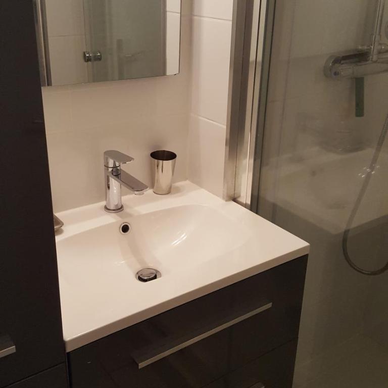 Studio 4 personnes RDC avec jardin et parking sous terrain - Studio - Vue sur Montagne - 11