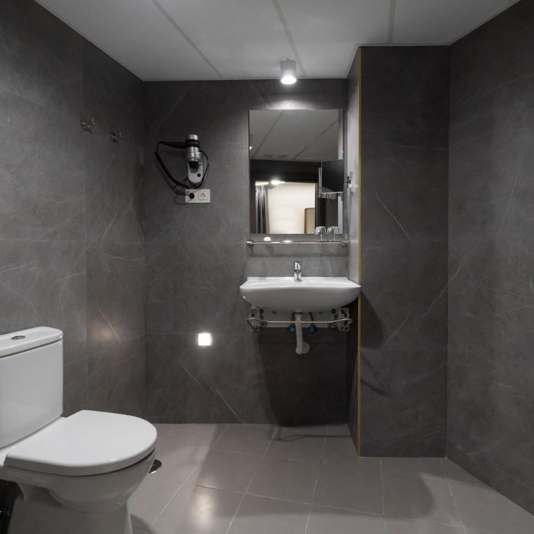 Hotel Perla del Sur - Habitación Doble Interior adaptada para personas con discapacidad - 6