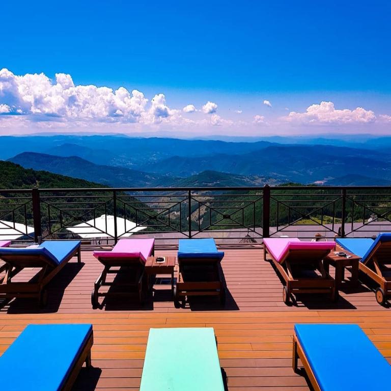 Modern Lux Apartment H8 at Milmari Resort - Apartment with Mountain View - 32