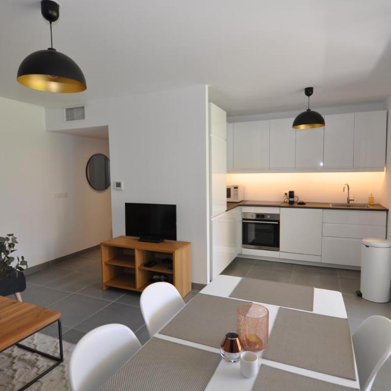 Fantastic Two-bedroom Apartment with garden near the beach - Appartement 2 Chambres - 16