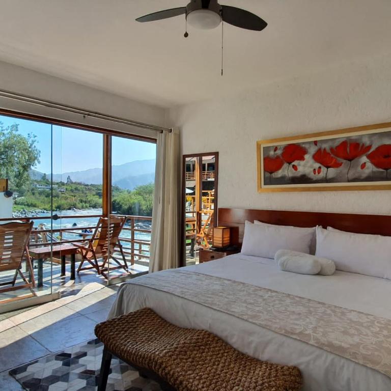 El Molino Hotel y Restaurant - Suite with River View - 2
