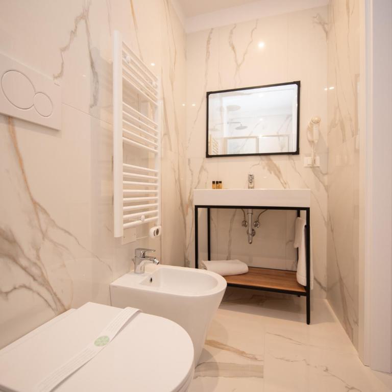 Hotel Marconi Express - Double or Twin Room with Private Bathroom - 8