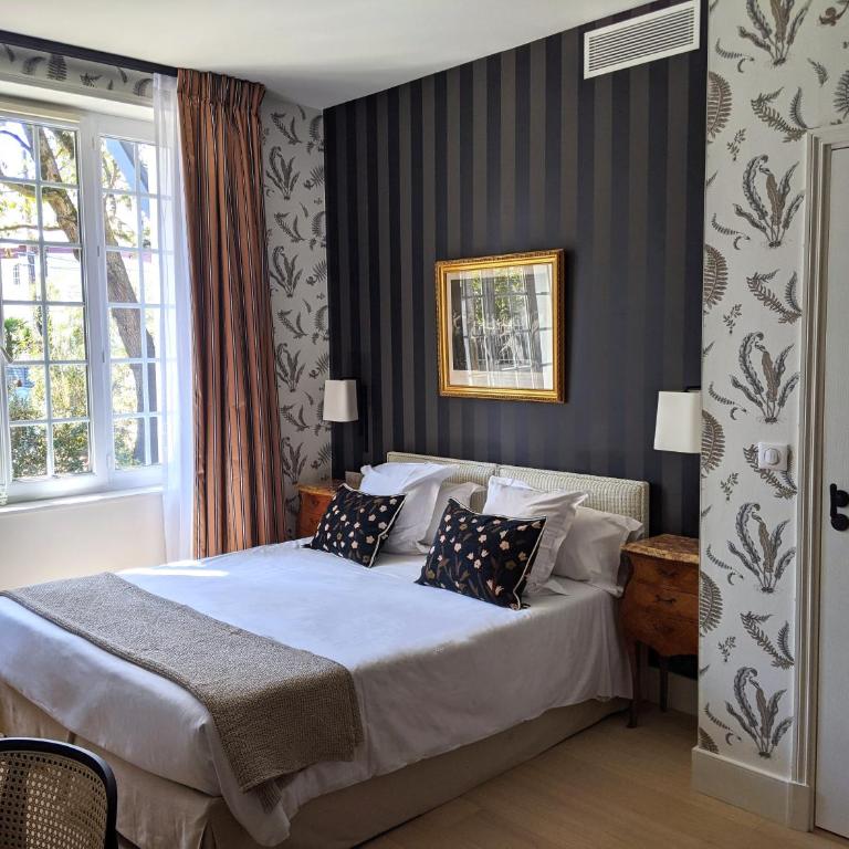 Hôtel Le Saint Christophe - Chambre Double Deluxe - 6