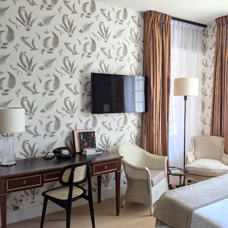 Hôtel Le Saint Christophe - Chambre Double Deluxe - 5