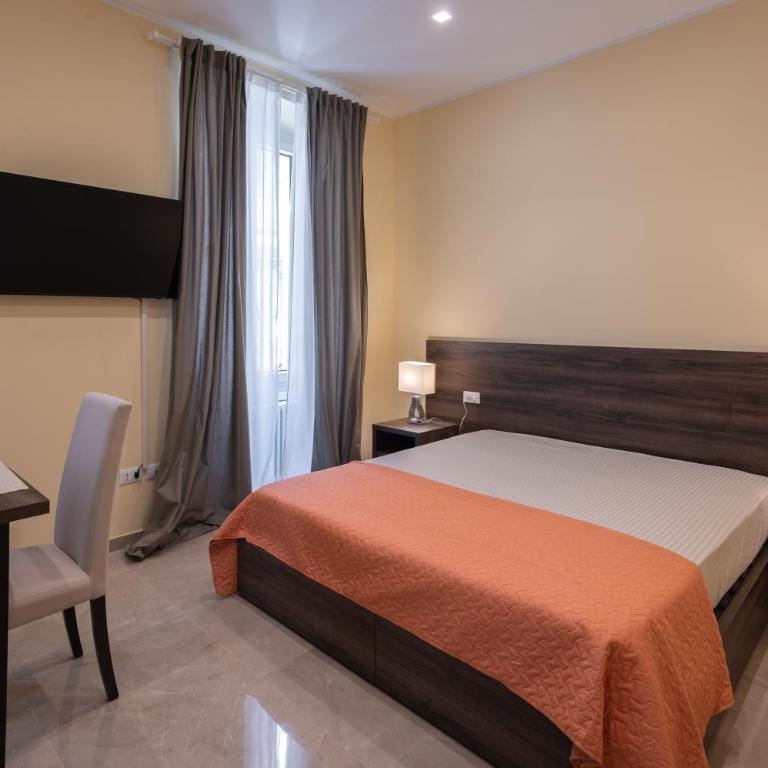 ADRIA Luxury Residence - Centro Trieste - Camera Tripla Comfort - 1