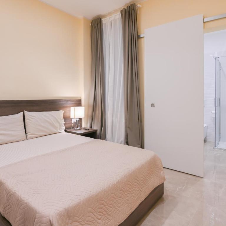 ADRIA Luxury Residence - Centro Trieste - Camera Matrimoniale Piccola - 1