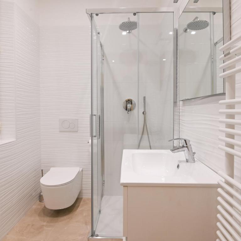 ADRIA Luxury Residence - Centro Trieste - Camera Matrimoniale Piccola - 7