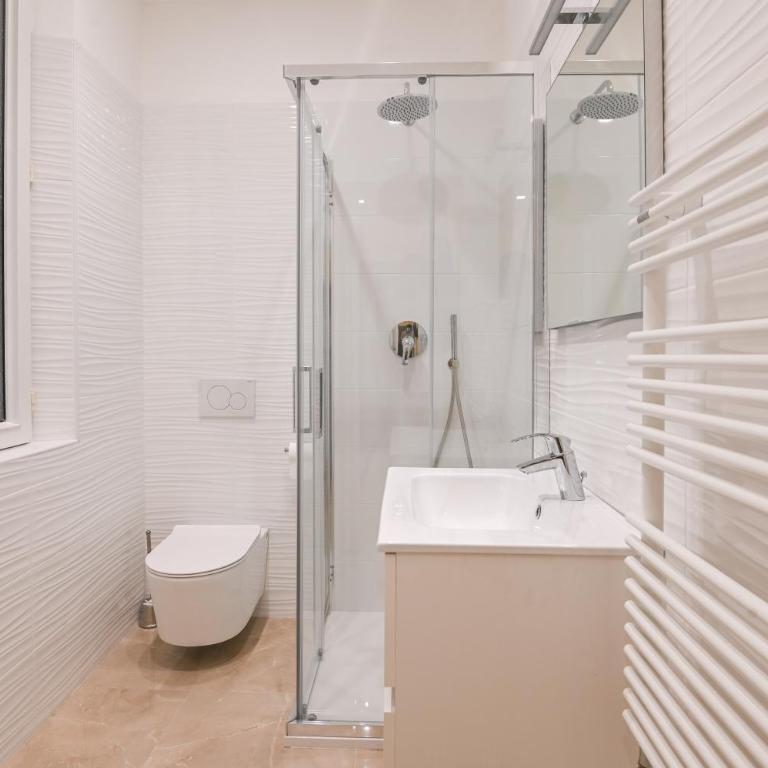 ADRIA Luxury Residence - Centro Trieste - Camera Matrimoniale Piccola - 13
