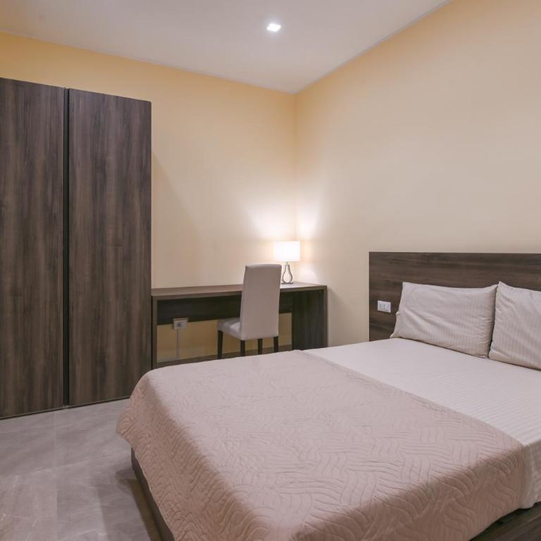 ADRIA Luxury Residence - Centro Trieste - Camera Matrimoniale Piccola - 10