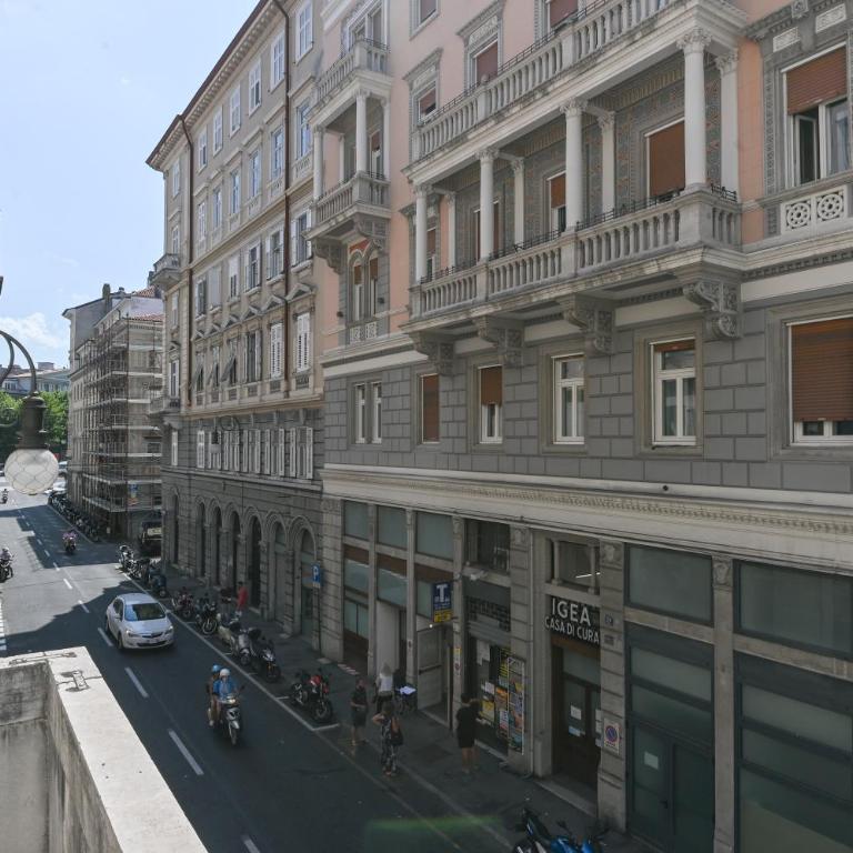 ADRIA Luxury Residence - Centro Trieste - Suite con Balcone - 21