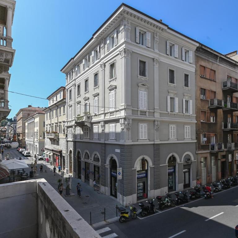 ADRIA Luxury Residence - Centro Trieste - Suite con Balcone - 28