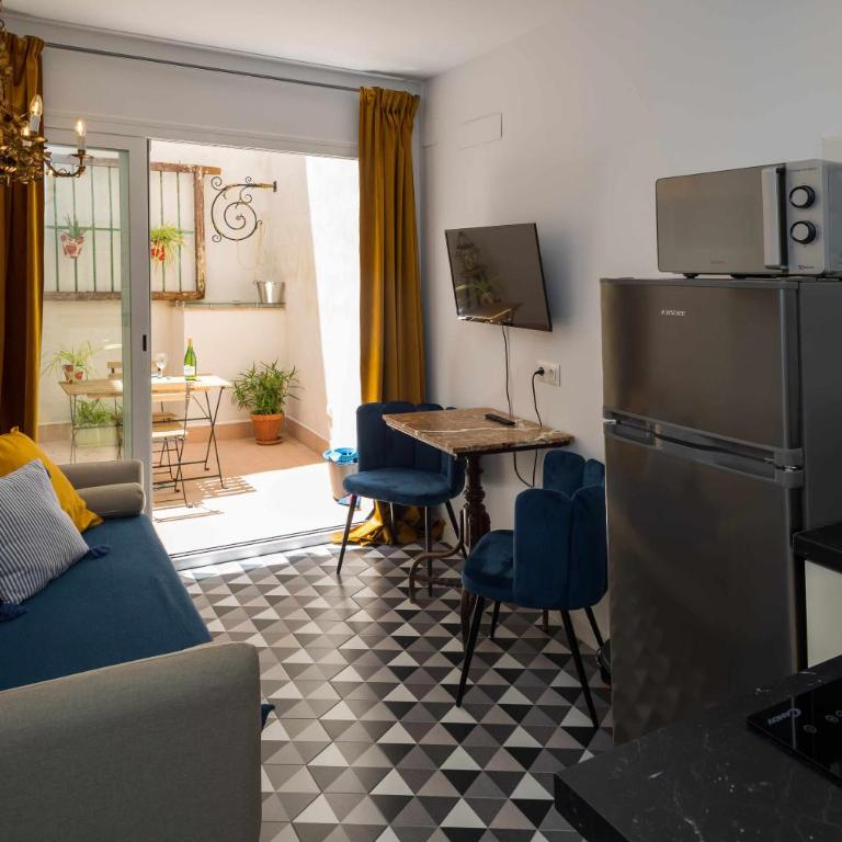 Casa Portus Gaditanus s XVIII Patio Andaluz - Apartamento de 2 dormitorios - 39