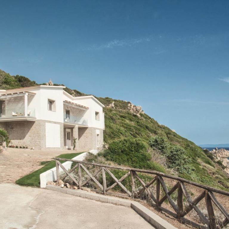 Villa Bianca Luxury B&B Experience - Camera Matrimoniale con Balcone e Vista Mare - 1