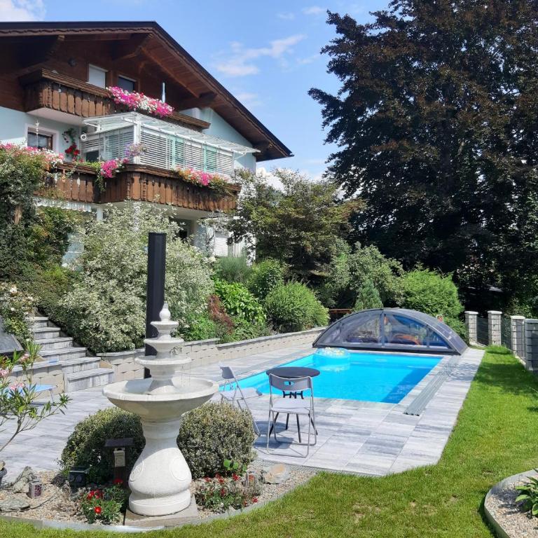Ferienwohnung Anna Zechner - Two-Bedroom Apartment with Terrace - 1