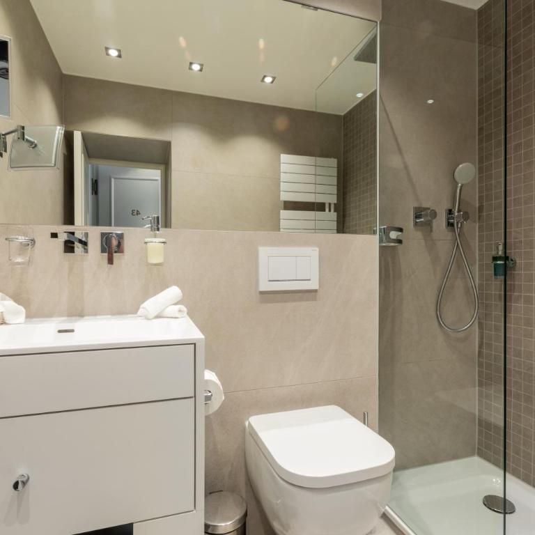 Hotel an der Oper - Doppelzimmer Komfort - 9