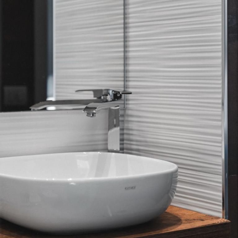 Club 57 Imperial Rooms - Double Room with Private Bathroom and Sea View - 44