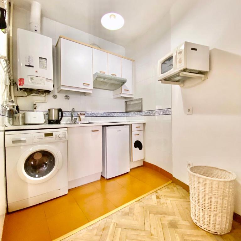 Cozy Malasaña - Estudio con balcón en el centro, AC - Estudio con balcón - 19
