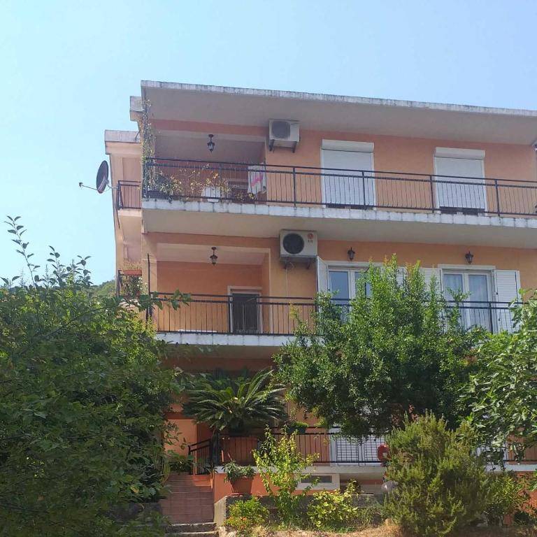 Guesthouse Djacic - Deluks Dvokrevetna Soba sa Bračnim Krevetom - 2