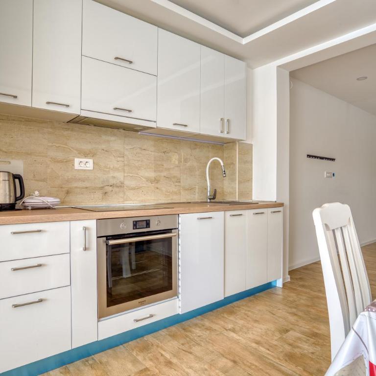 Dolcinium Kruce - Apartman sa 1 Spavaćom Sobom, Pogledom na More i Balkonom - 11