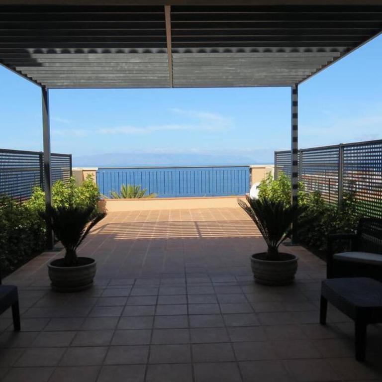 Luxury House with 3 Bedrooms, Sea Wiew and Swimming Pool in a quiet Residence - Casa de 3 dormitorios - 3